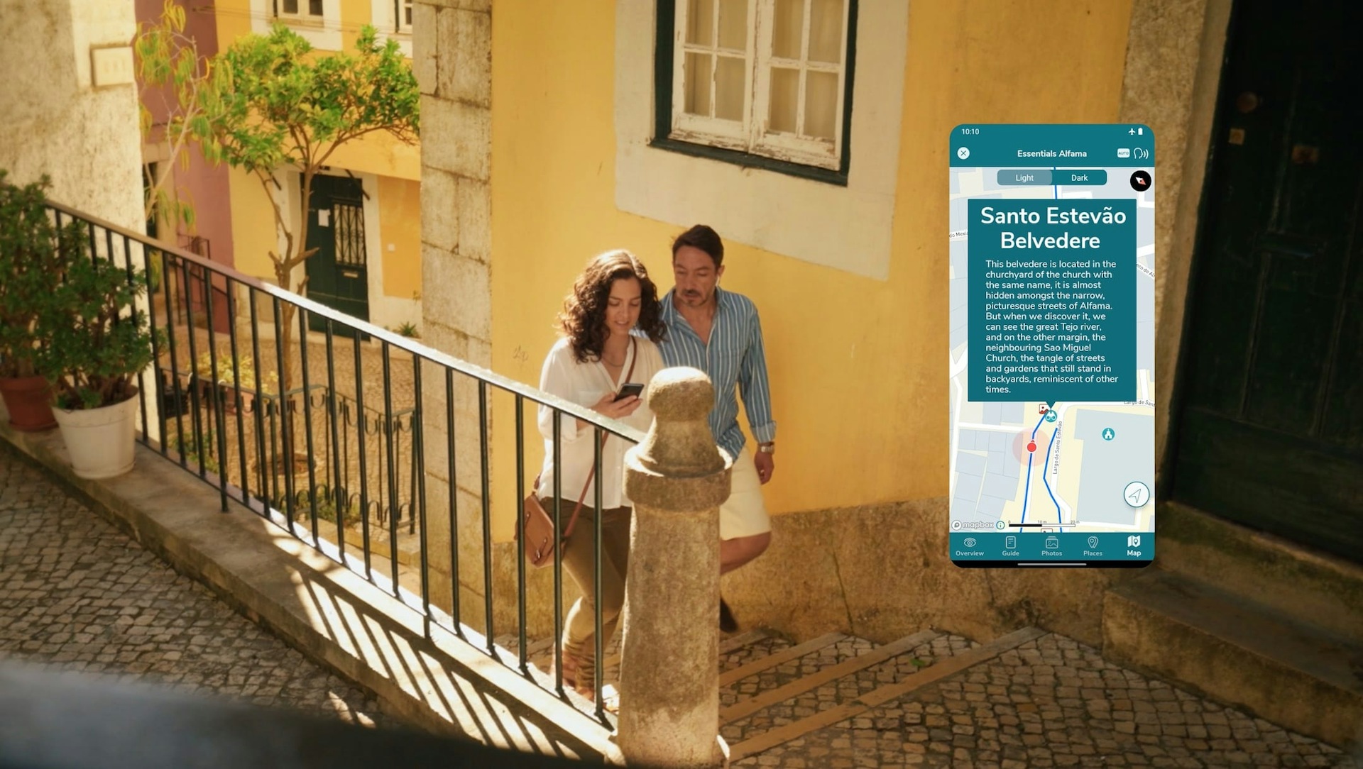 An image of a couple using the Walkbox app for a tour of Santo Estevão Belvedere